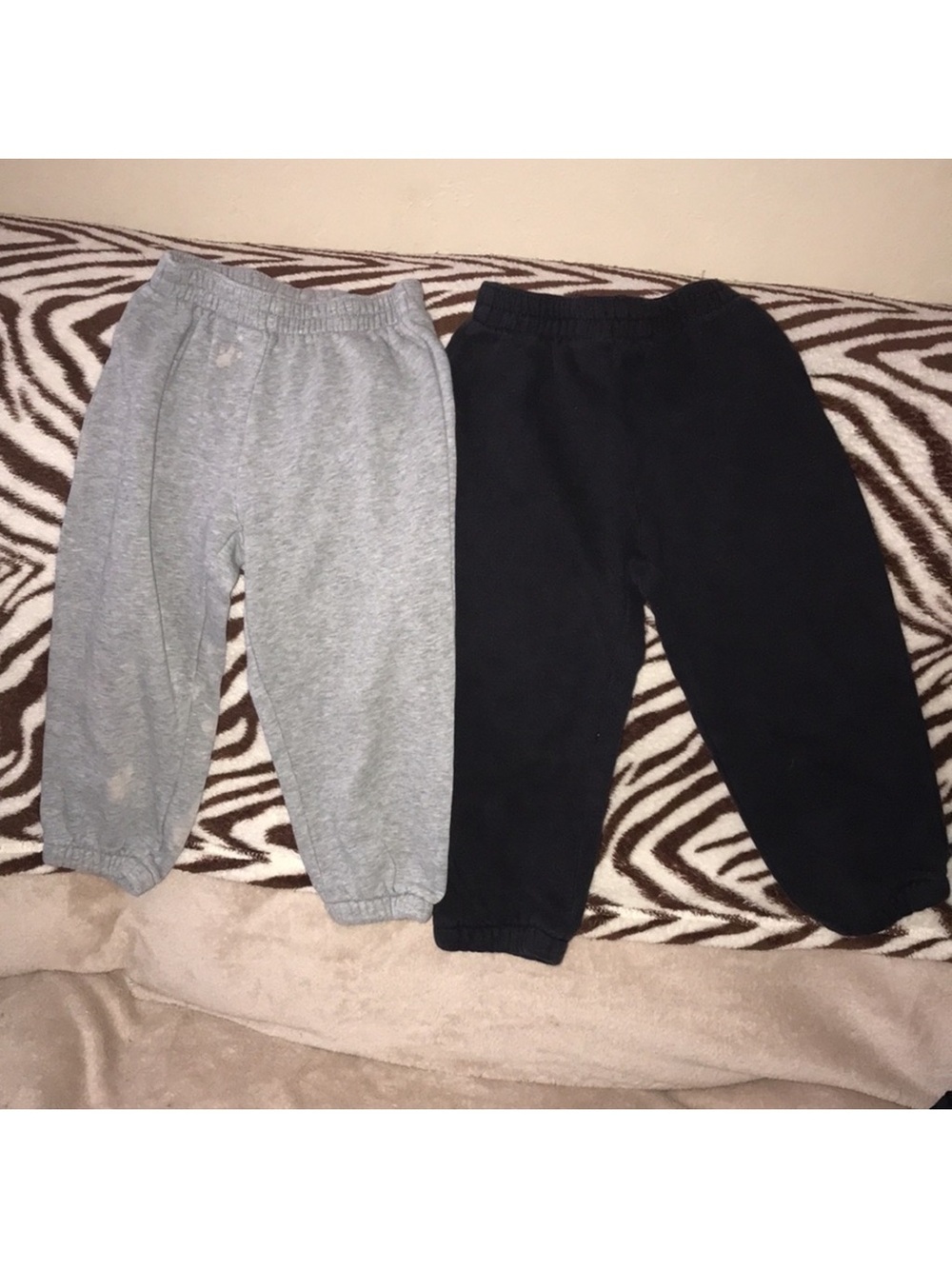 Joe boxer 3T bundle of two Kids Elastic-Waist Sweatpants - Gray and Black
